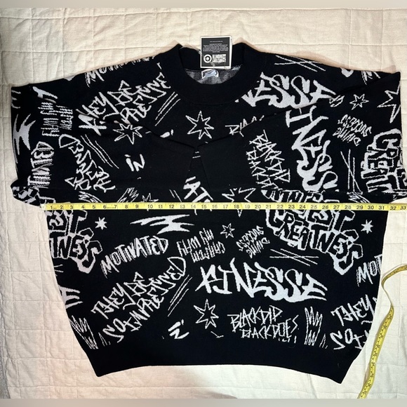 Target X Robin Lewallen Black History Month Graffiti oversized sweater - Picture 4 of 12
